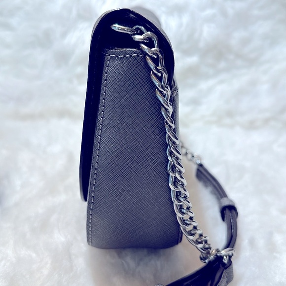 MICHAEL Michael KORS Saffiano Leather Shoulder Bag - Picture 5 of 16